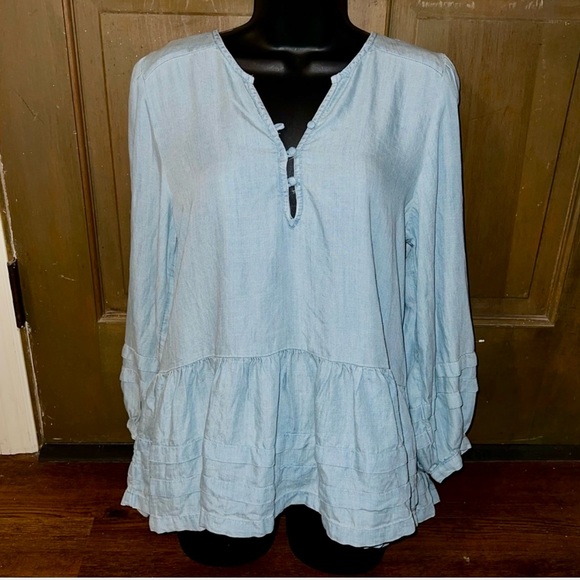 American Eagle Outfitters Tops - American Eagle Light Blue Tiered Peasant Top Long Sleeve Ruffled Blouse Size M
